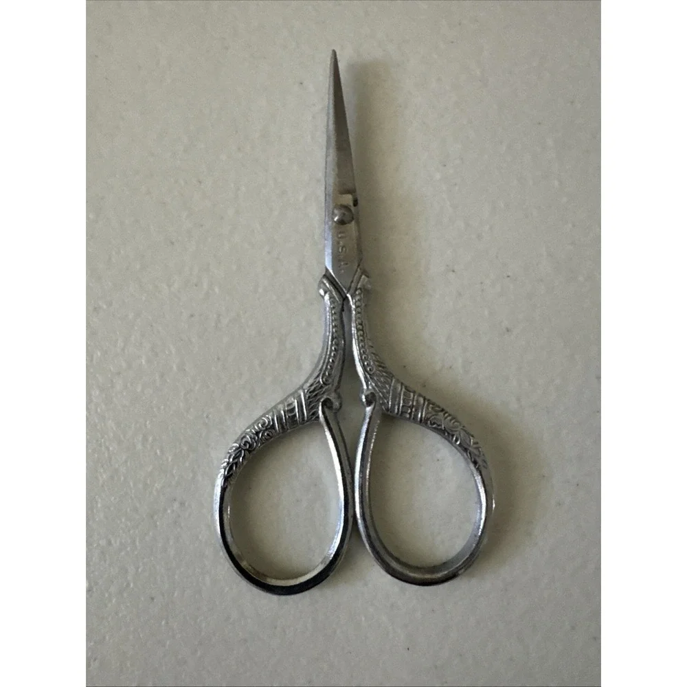 Beautiful Vintage Style Unique Etched Scissors - Small